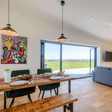 2-Bed Modern Bungalow - Outstanding Country Views Харрогейт Экстерьер фото